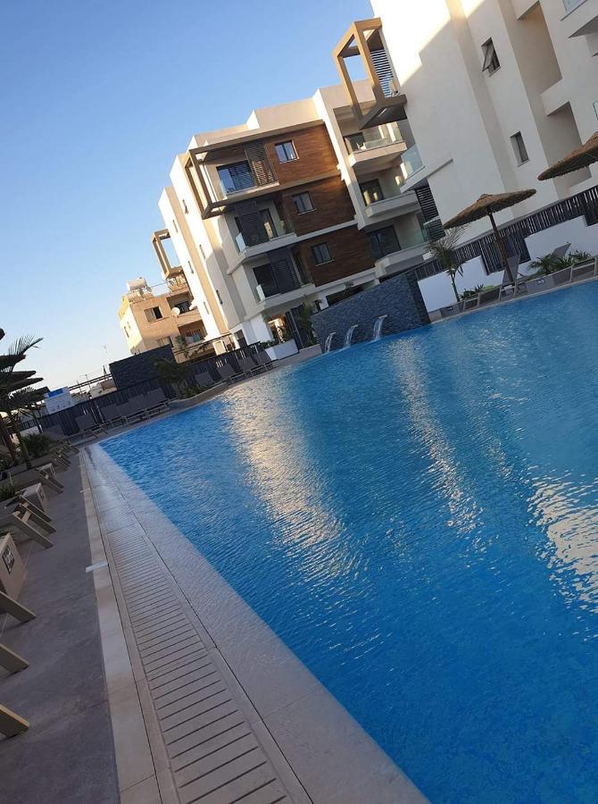 Cosmos Residence Paralimni Ngoại thất bức ảnh