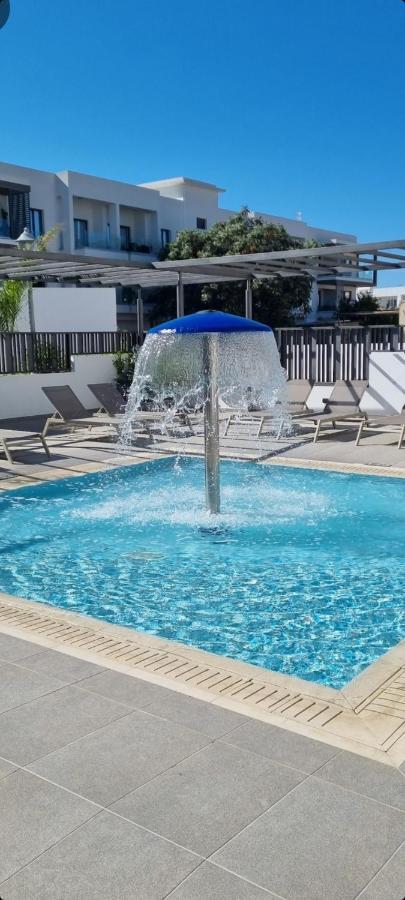 Cosmos Residence Paralimni Ngoại thất bức ảnh